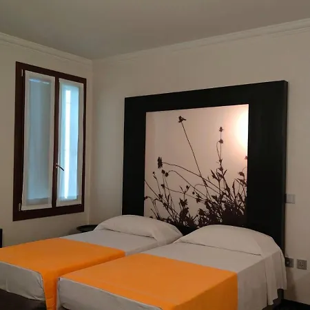 فندق Il Sambuco - Relais And Wellness 3*