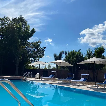 فندق Il Sambuco - Relais And Wellness
